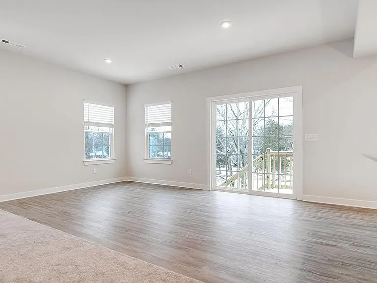 1124 Watermark Way — Photo 11