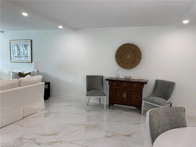 4082 Belair Ln #9 — Photo 7