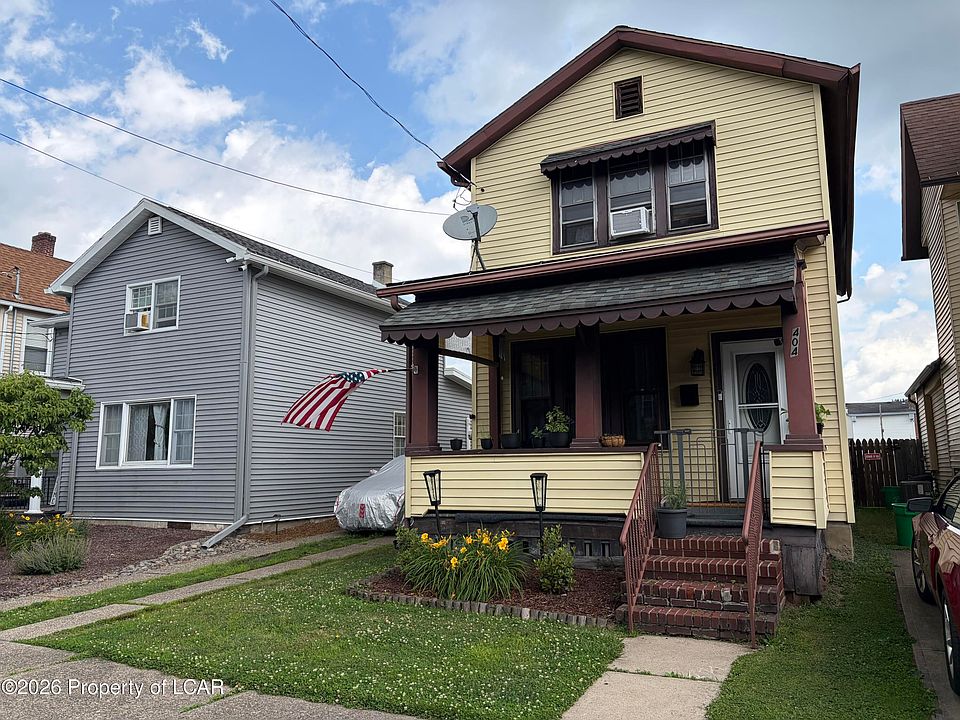 1st image of 404 Montgomery Ave
