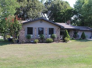 704 Columbia Ave, Mountain Home, AR 72653