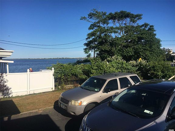 5th image of 25 Bayfair Dr