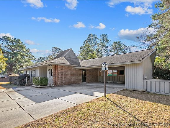 3rd image of 2118 Winterlochen Rd