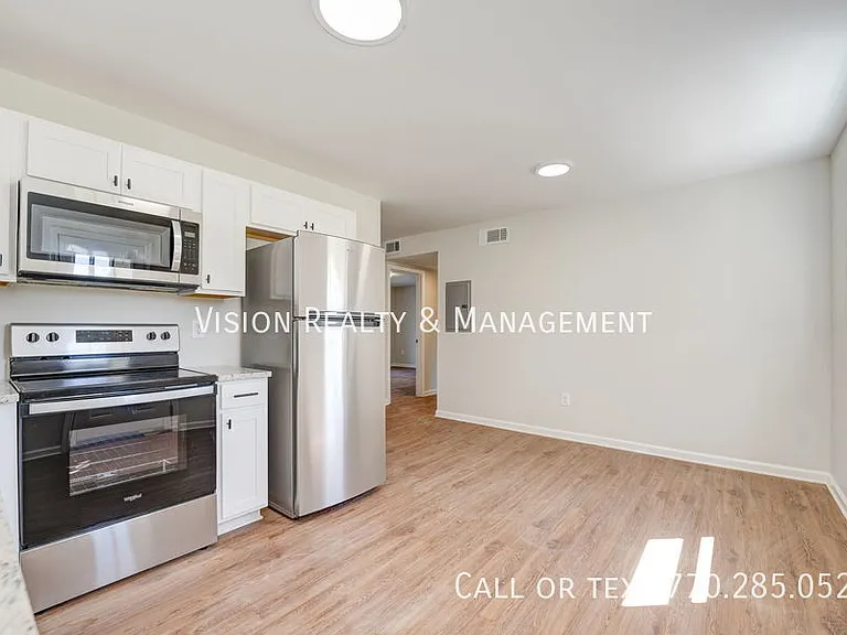 102 Sewell Rd #5 — Photo 9