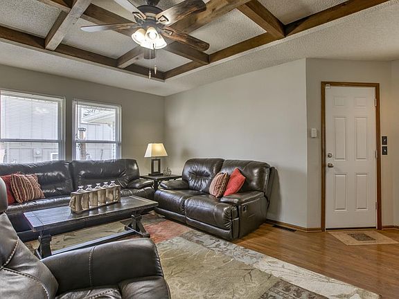 3rd image of 5208 Downey Ave