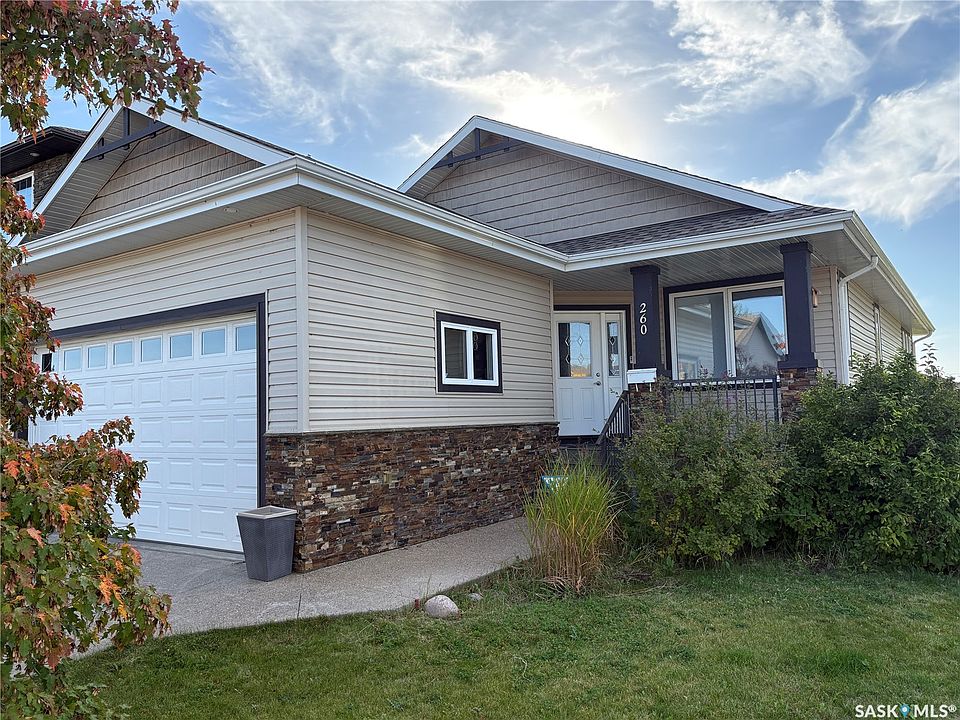 1st image of 260 Thauberger Road N