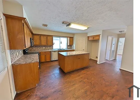 19023 Cloyanna Ln — Photo 9