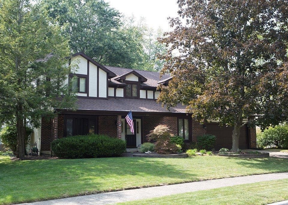 1st image of 57 Nadine Pl N