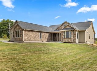 2513 Burris Dr, Harrisonville, MO 64701
