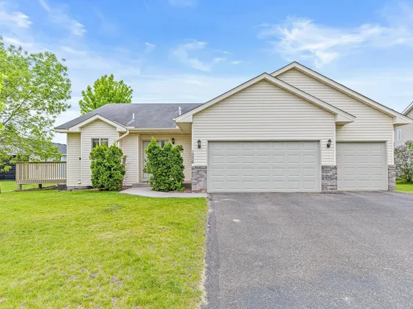 1556 Cedar Dr S, Cambridge, MN 55008
