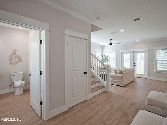 2nd image of 1524 NICHOLSON Road