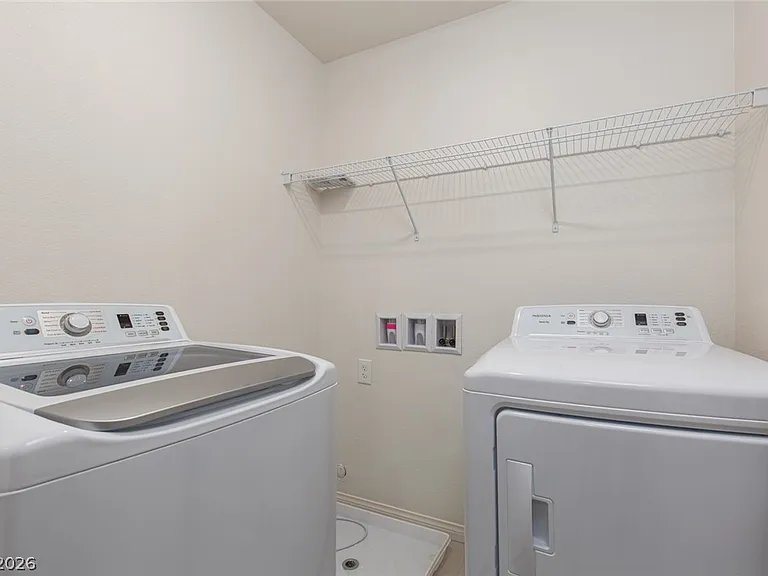 9099 Nostrand Ave — Photo 20