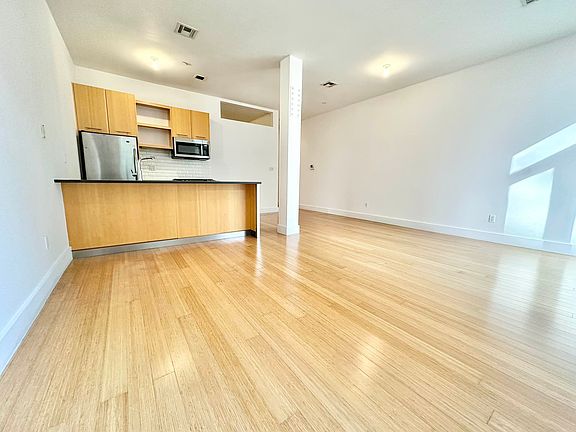 4th image of 177 Concord St #3H