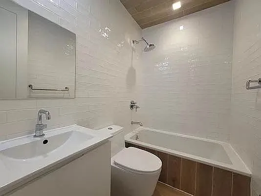 Rented by EXR | media 4