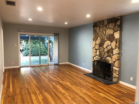 2nd image of 7419 Zelzah Ave