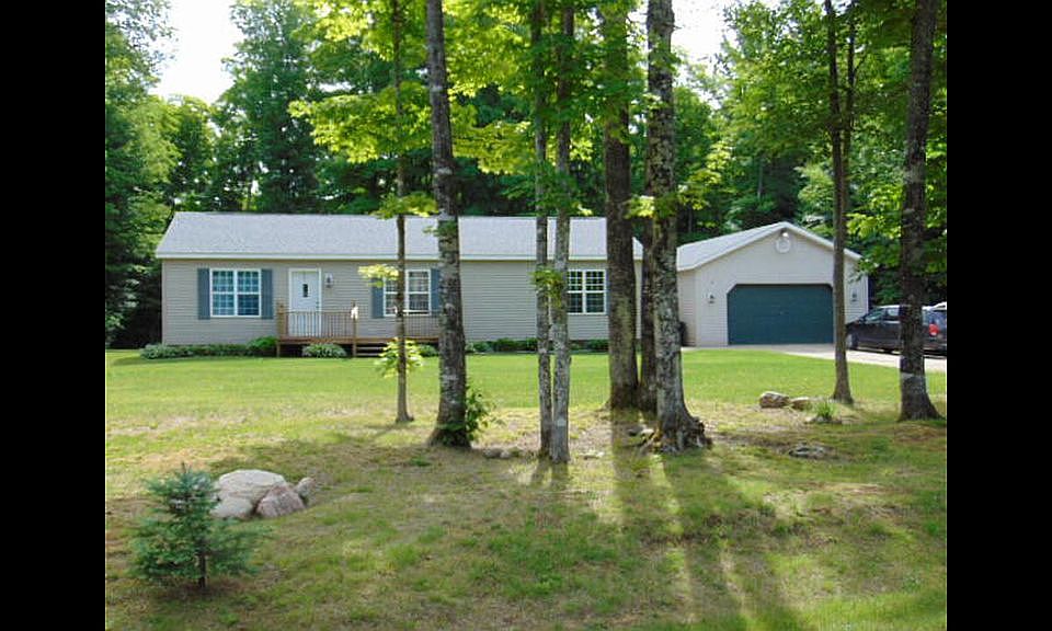 1st image of 23191 Maple Dr