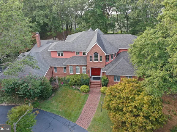 1 Tidewater Dr, Seaford, DE 19973