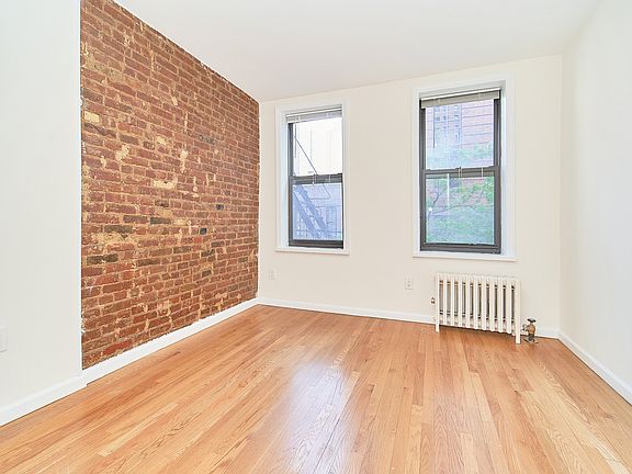 5th image of 319 E 95th St APT 20