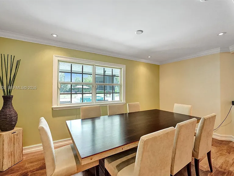 22180 Woodset Ln — Photo 44