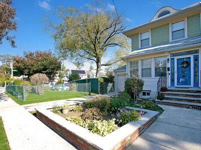 8531 112th St, Richmond Hill, NY, 11418