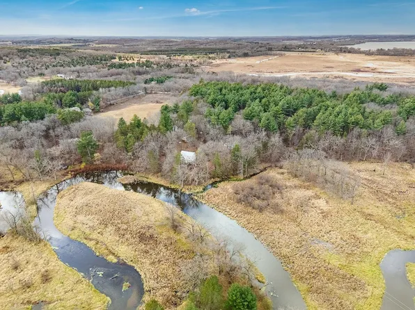 N328 3rd Ave, Portage, WI 53901