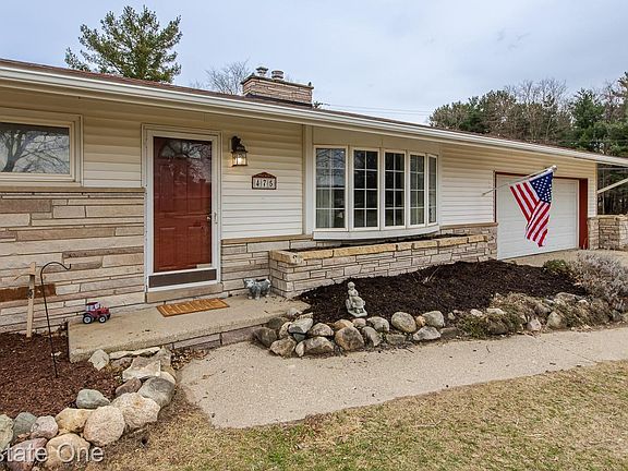 2nd image of 475 S Coats Rd