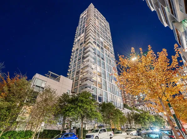 1455 Howe St #2802, Vancouver, BC V6Z 1C2
