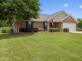 21380 E Edgewood Dr, Saucier, MS 39574