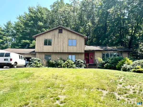 45 Quail Hollow Drive, Southington, CT 06489