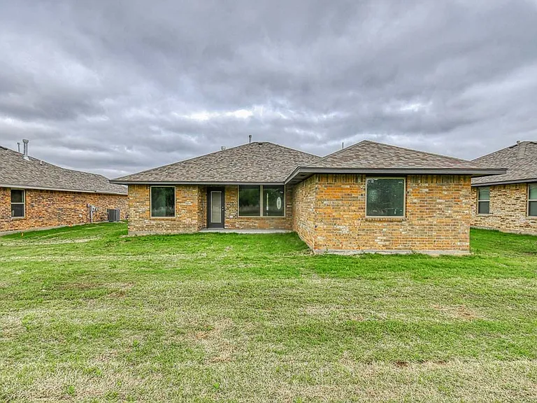 1016 E Jackrabbit Ln — Photo 27
