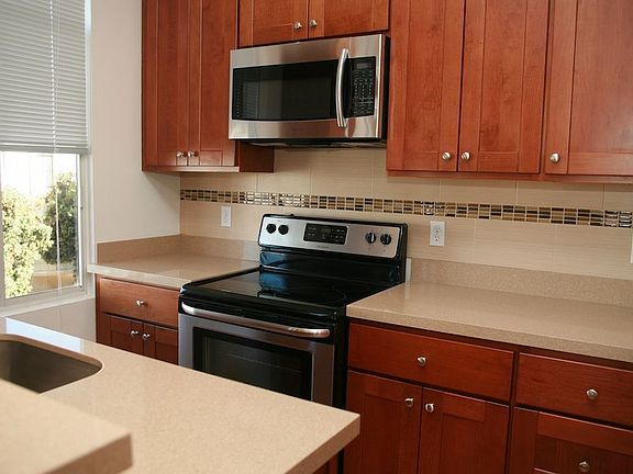 4th image of 1695 Beach St APT 202