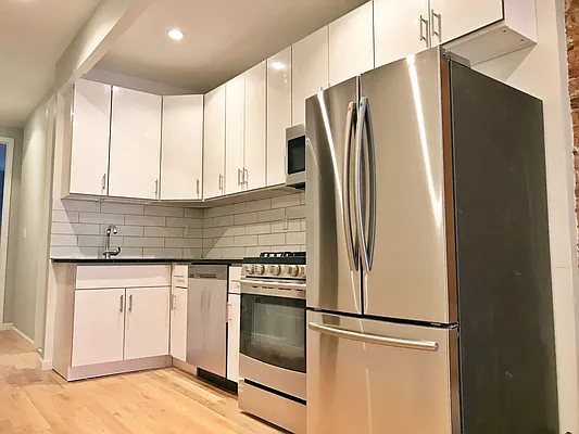 Rented by Ridgewood Realty Group | media 14