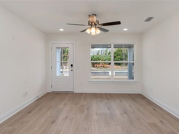 4th image of 1829 Woodcock Pl