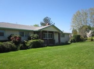 7221 Granada Dr, Redding, CA 96002