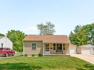 637 Hickory St, Waterloo, IA 50701