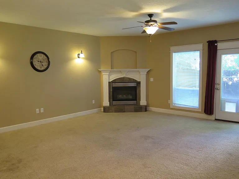 2123 S Dorothy Ave — Photo 6