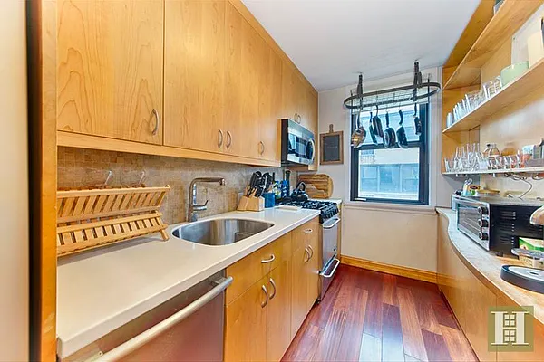 Sold by Halstead Real Estate | media 3