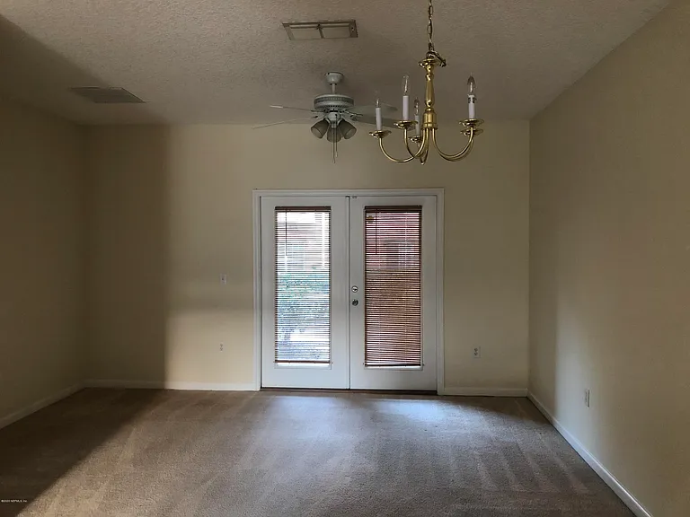 1521 Fieldview Dr — Photo 13