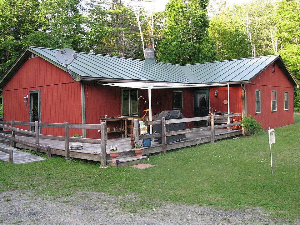 2nd image of 345 Rathburn Rd