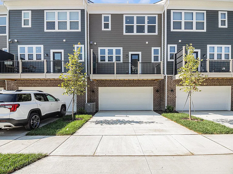 43071 Atwood Ave — Photo 43