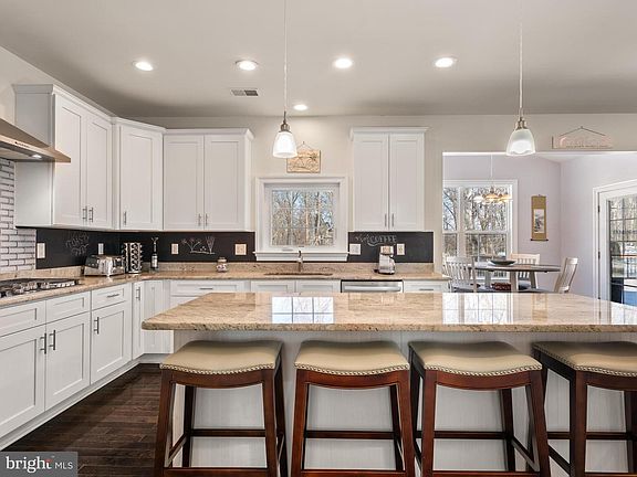 4th image of 1718 Bethel Rd