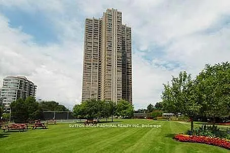 2045 Lake Shore Blvd W #2804 Photo 1 2045 Lake Shore Blvd W #2804 Photo 1