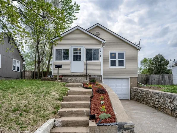 2312 S Maywood Ave, Independence, MO 64052