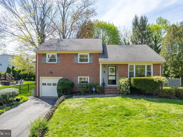 1 Devon Ct, Haddonfield, NJ 08033