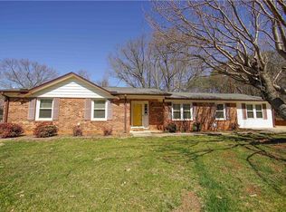 109 Laurel Ln, King, NC 27021