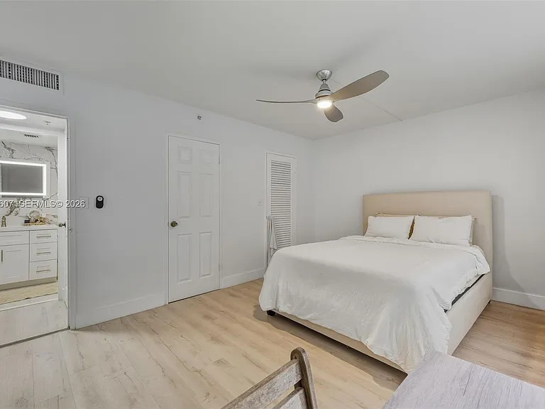 9195 Collins Ave #404 — Photo 14