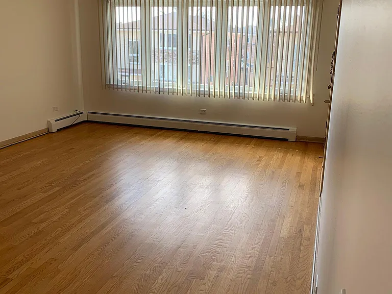 8546 W Winnemac Ave — Photo 1