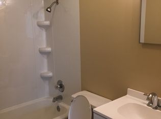 640 Roby Rd, Huntington, WV 25705