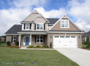 417 River Landing Dr, Fayetteville, NC 28312