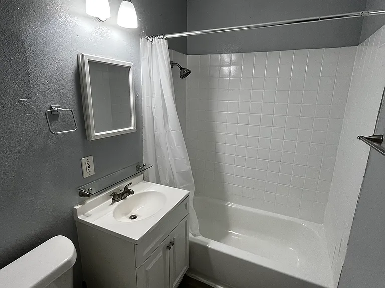 4315 Jack St #7 — Photo 10