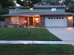 1641 Buckingham Dr, Lincoln, NE 68506